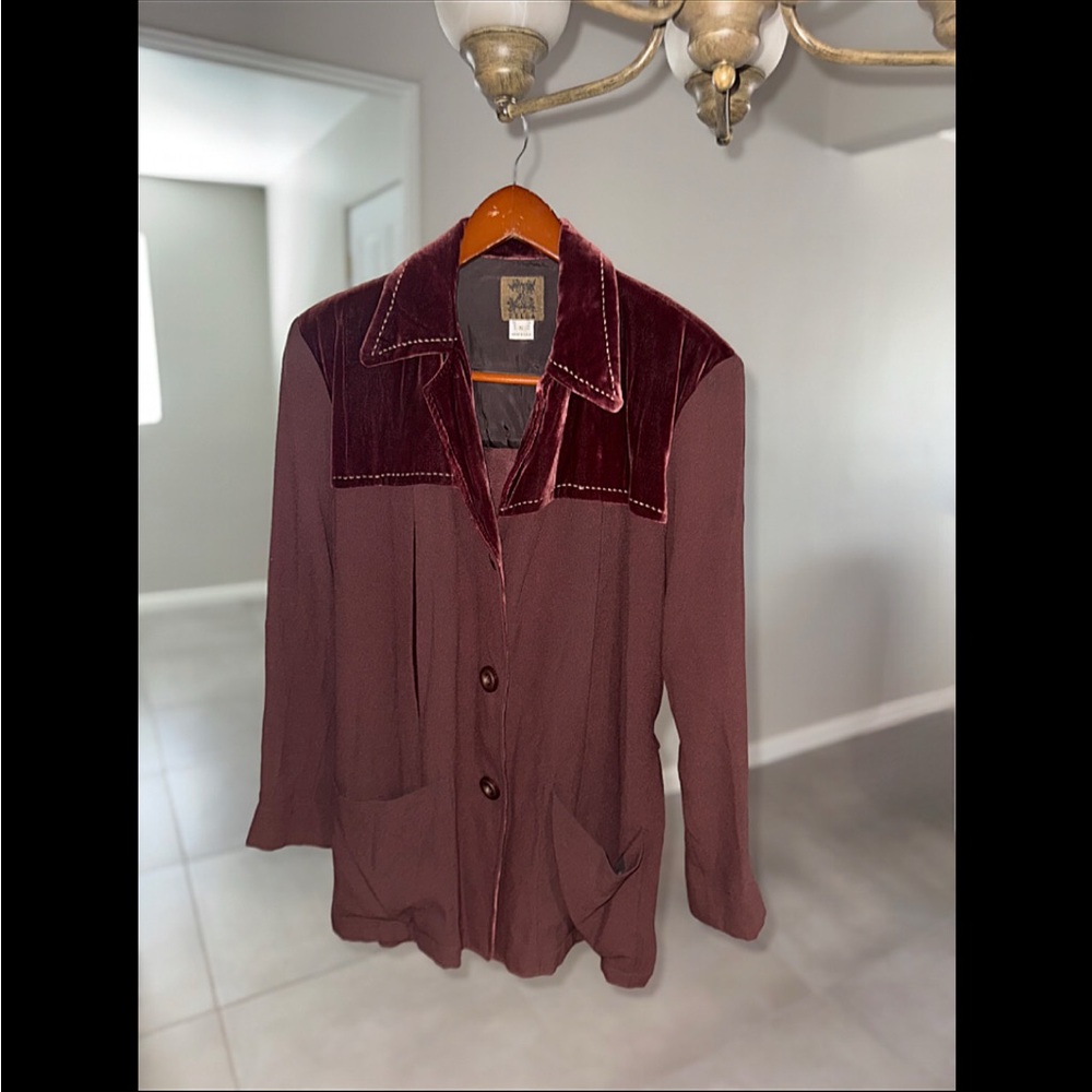 VINTAGE ZELDA blazer jacket, with shoulder pads.
